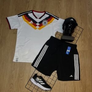 Kit Adidas